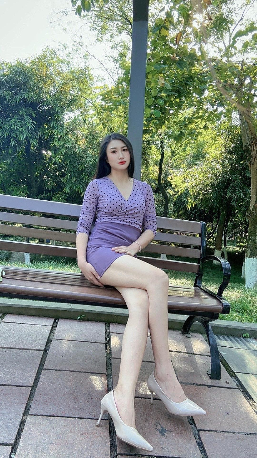 我不能保证每个帅哥爱我 ，但是我能保证我能爱每个帅哥～😅微胖女人美不美 女人独