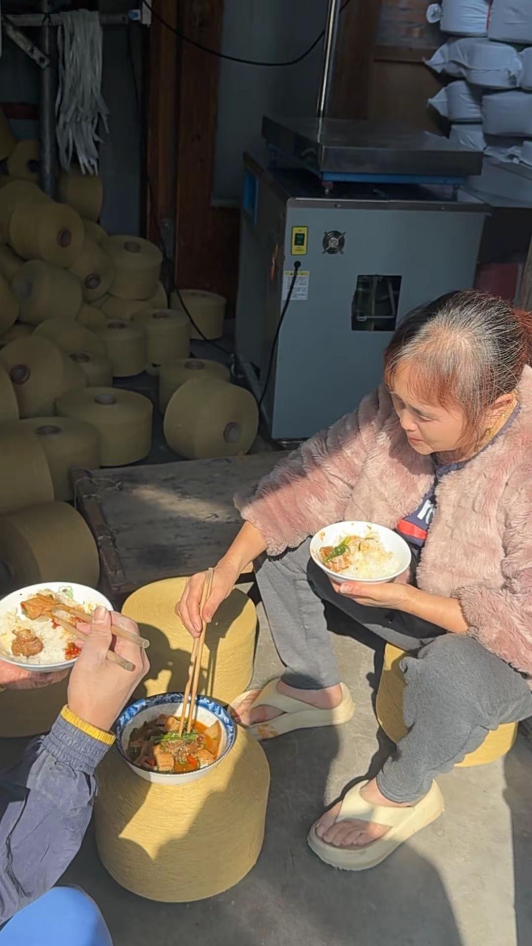 这就是打工人的苦