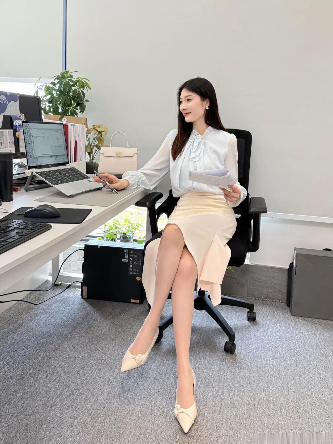 为什么成熟的女人越来越受欢迎[kiss]