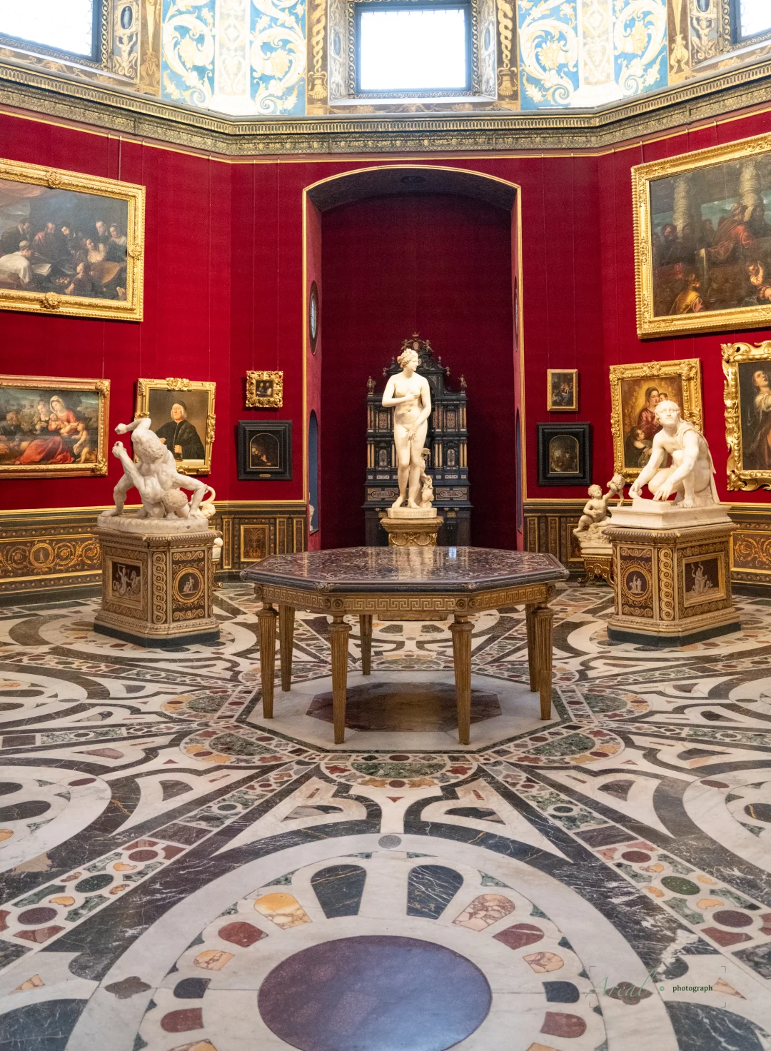 谁懂美第奇家族这间房的含金量……