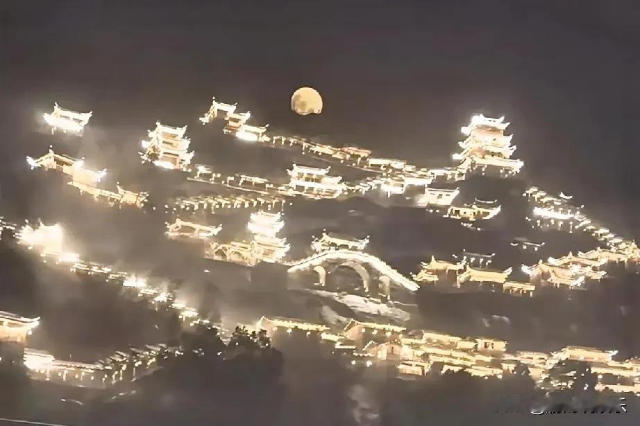 白日依山尽，黄河入海流。欲穷千里目更上一层楼！
