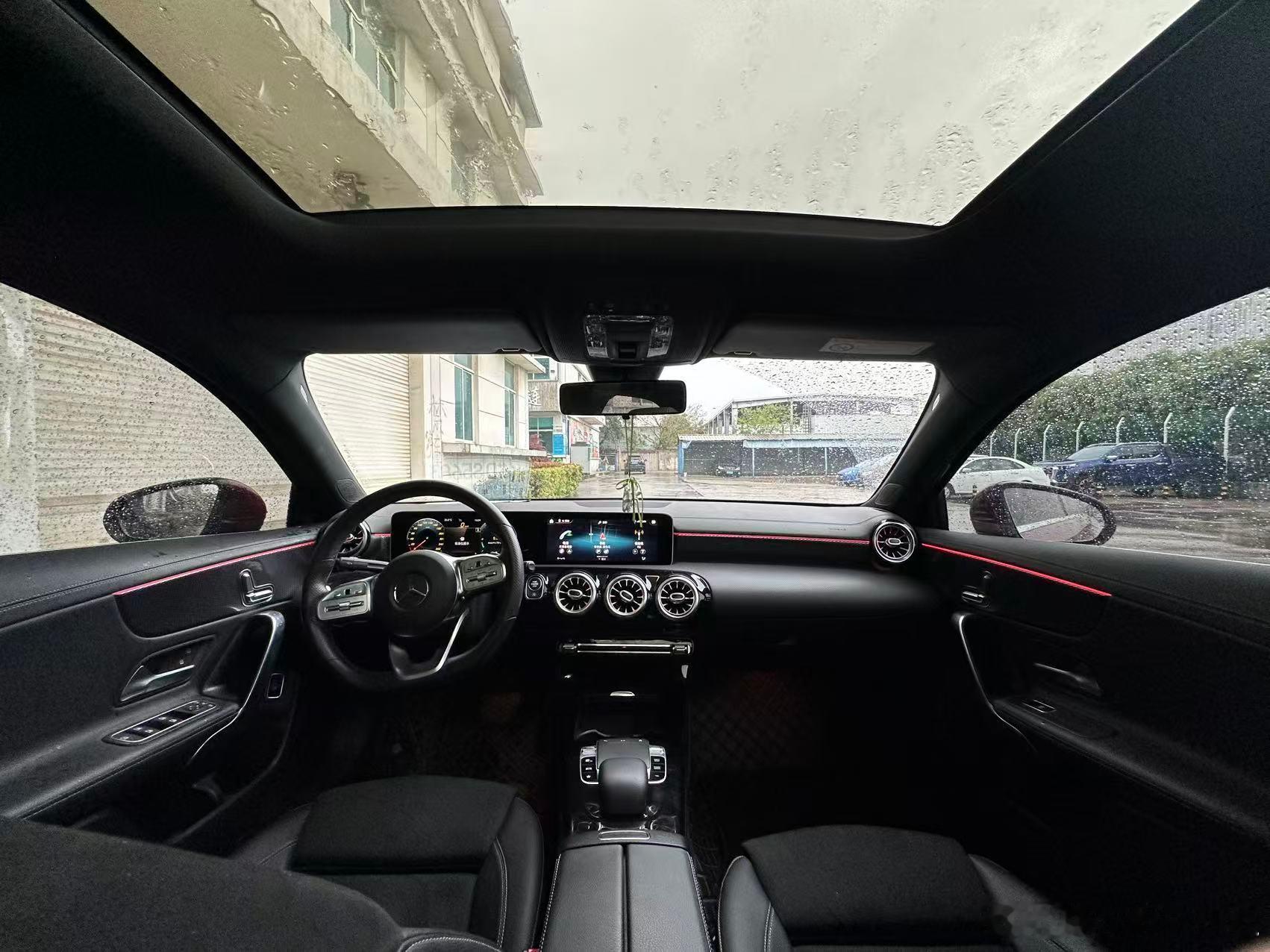 批发批发批发价20年奔驰A200L运动时尚版，指导价26.48，本地一手实表跑了