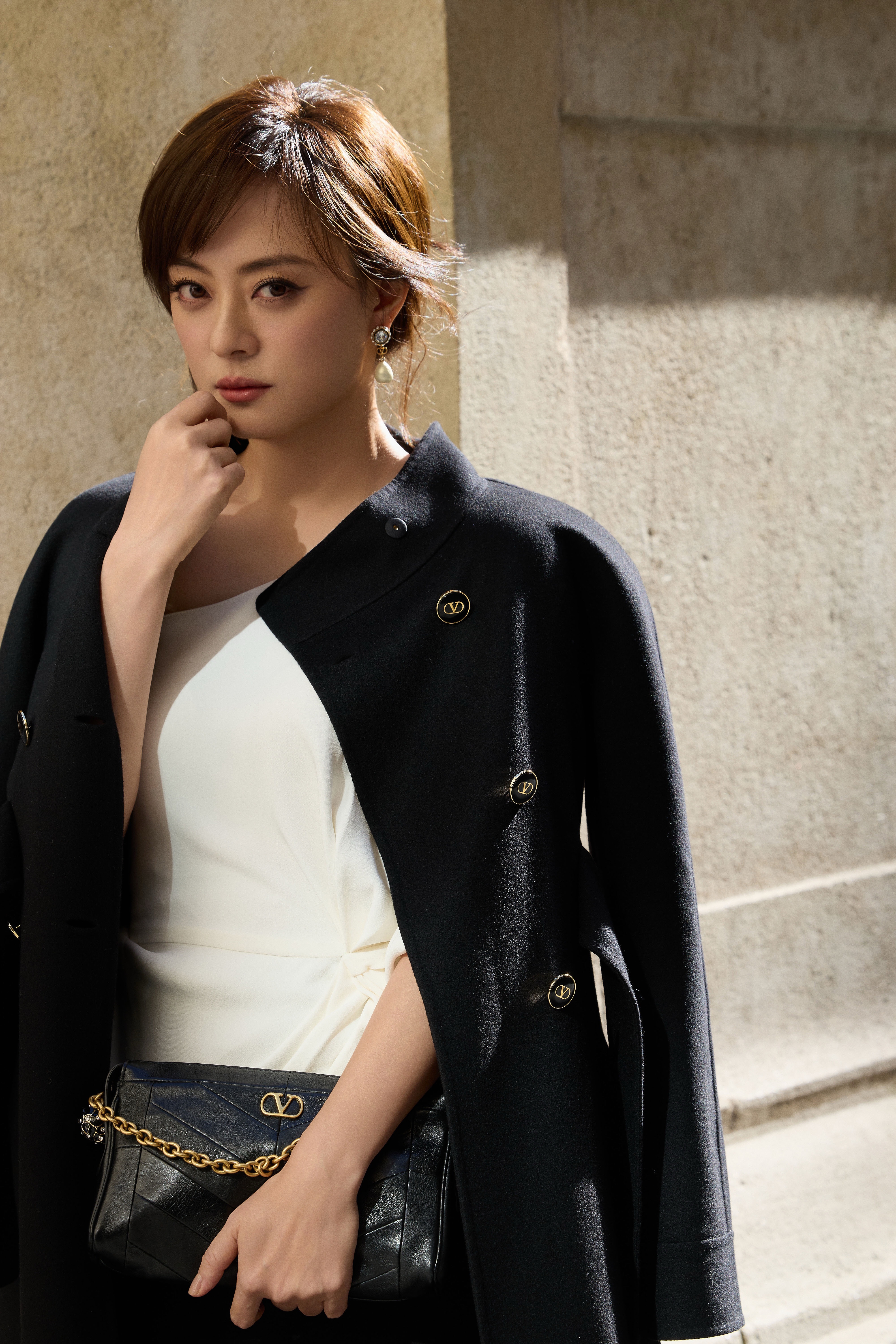 孙俪怎么美成这样了 娘娘就是娘娘，妆造很适合她，用实力证明了自己在时尚领域的驾驭