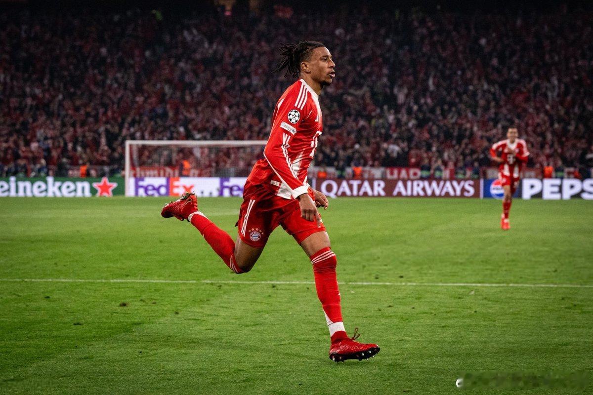 拜仁进攻，英超铸就👇：哈里-凯恩，热刺射手：本赛季斩落50球6助🔥；路易斯-