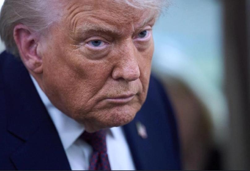 美国总统特朗普过去24小时内在其自创社交平台“Truth Social”上异常活