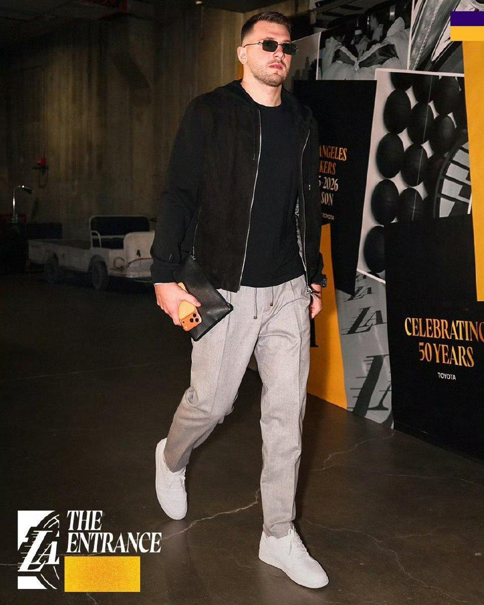 今天居然有比赛！湖人国度灰熊vs湖人