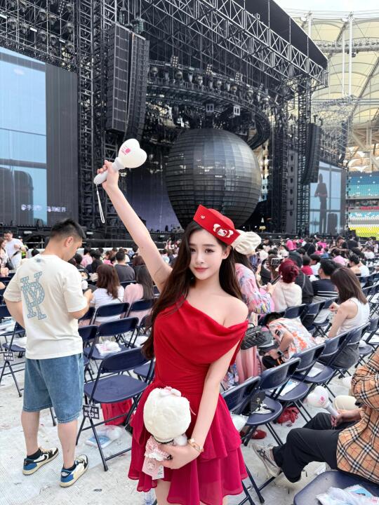 𝗝𝗮𝘆 𝗖𝗵𝗼𝘂 🎠你是我唯一想要的了解