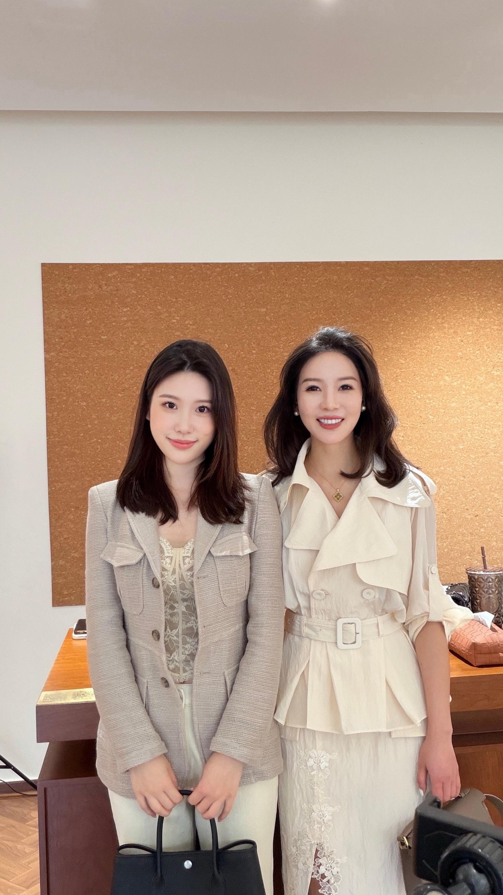 阳光明媚的日子。