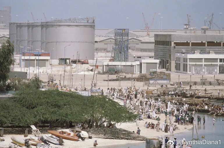 (UTC15：25)“没有海水淡化，什么都不存在” 战时对水系统的攻击较为罕见，