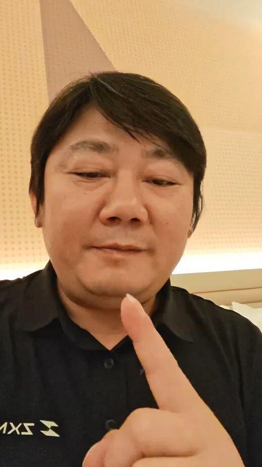 台湾工程师王先生从广州购买大陆“张雪机车”820RR，将整车拆解成零部件分批运台