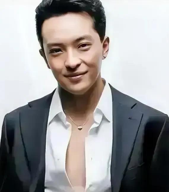帅哥是童星出身，还记得少年彭德怀吗？连导演都夸他演技超出自己的想象。他打破了很多