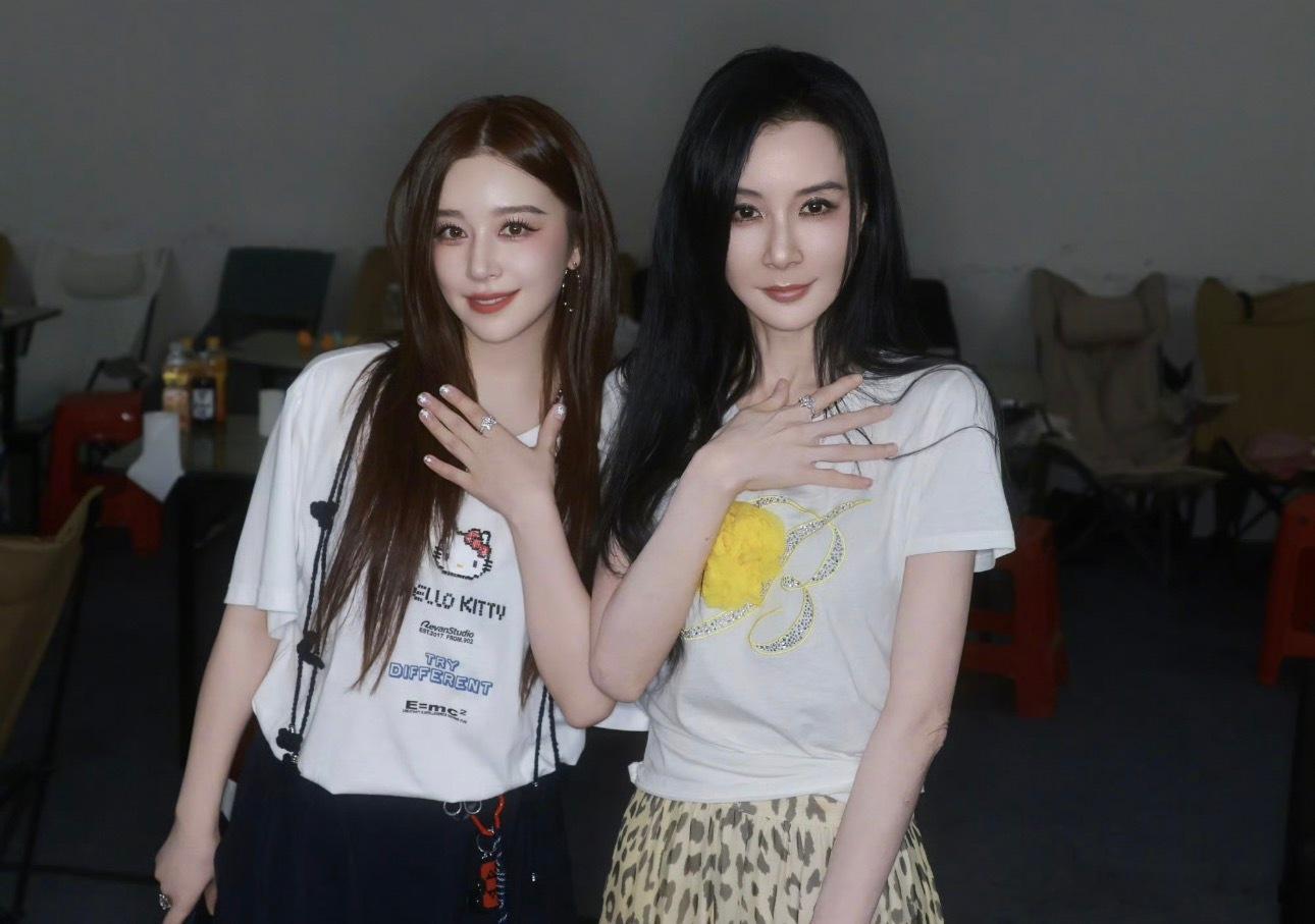 被阚清子这组审美硬控了阚清子 清醒独立 活成自己人生的主角如今的阚清子有热爱的事