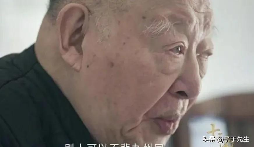 今天，资本媒体和公知精英们如丧考妣，齐刷刷地支棱起来，为美国刚死去的所谓“史学泰