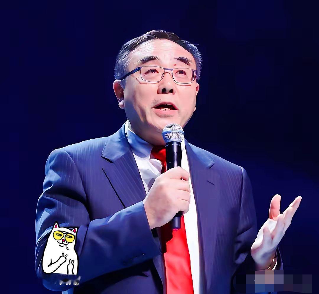 昨天，刘纪鹏直播间人气再创新高，最高时同时在线超过25万人，整个直播估计应该有超