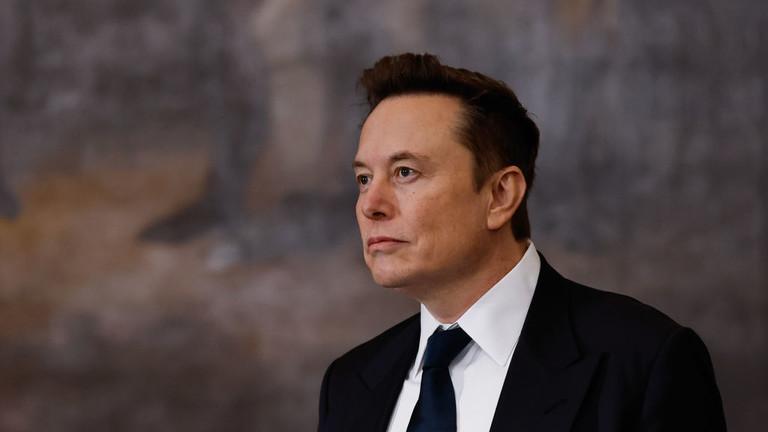 埃隆·马斯克同意与被解雇的推特高管就遣散费纠纷达成和解

埃隆·马斯克和X已与一