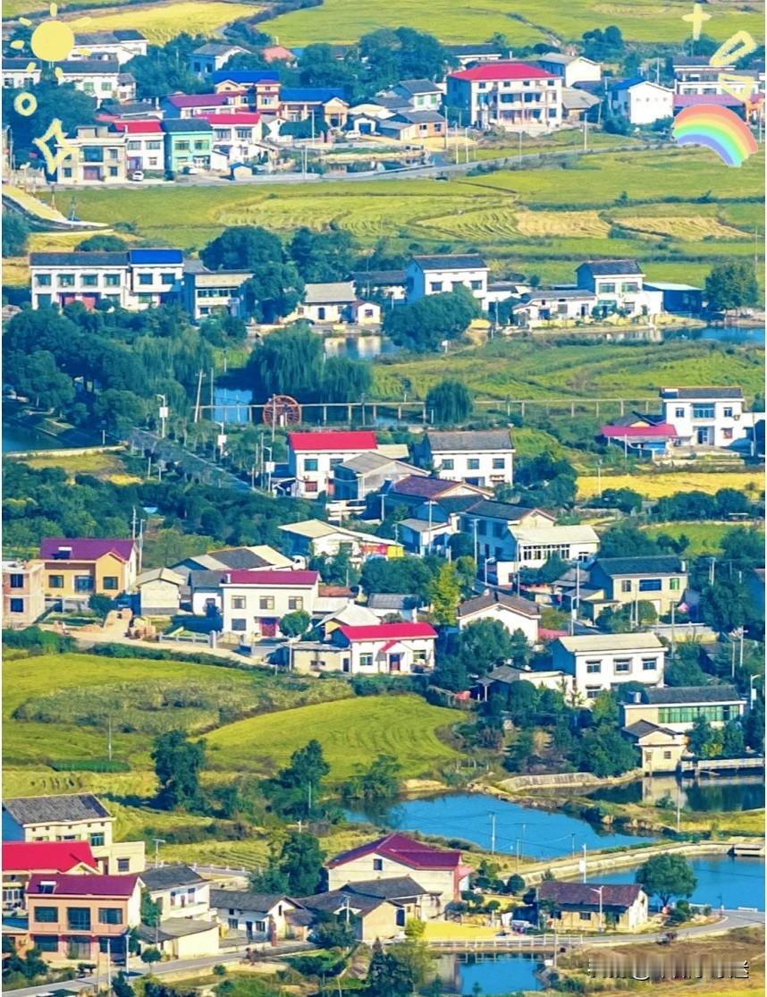 村里路好了、楼新了，为何还是留不住年轻人？其实道理很简单：
不知道你多久没回老家