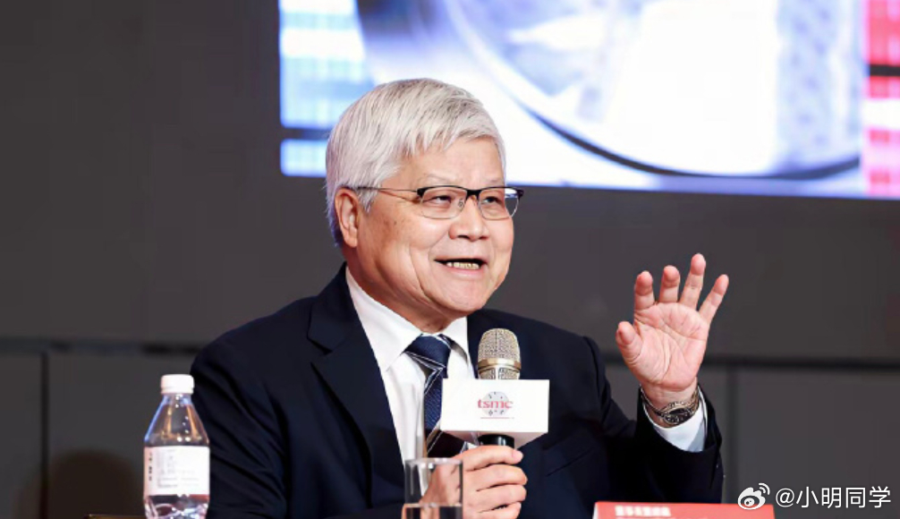 台积电CEO点评中国机器人 台积电董事长兼总裁魏哲家近日针对当前火爆的机器人产业