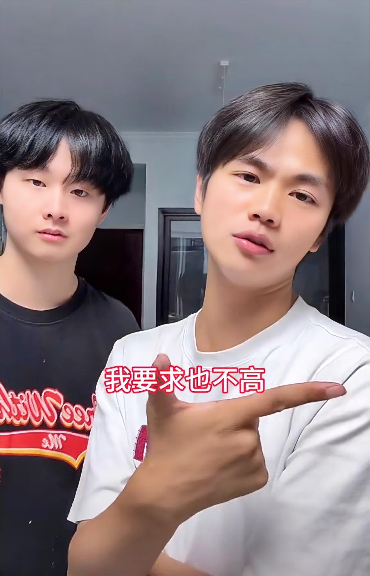 网红小徐英语六级估分510稳过，两篇阅读理解10道题对6个。

小徐直播间估分英