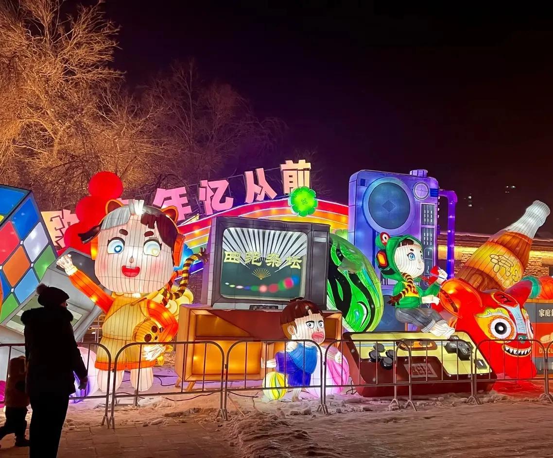 小上海石河子市

石河子一直有着小上海的美誉，那是源自一段特殊的历史记忆。

上