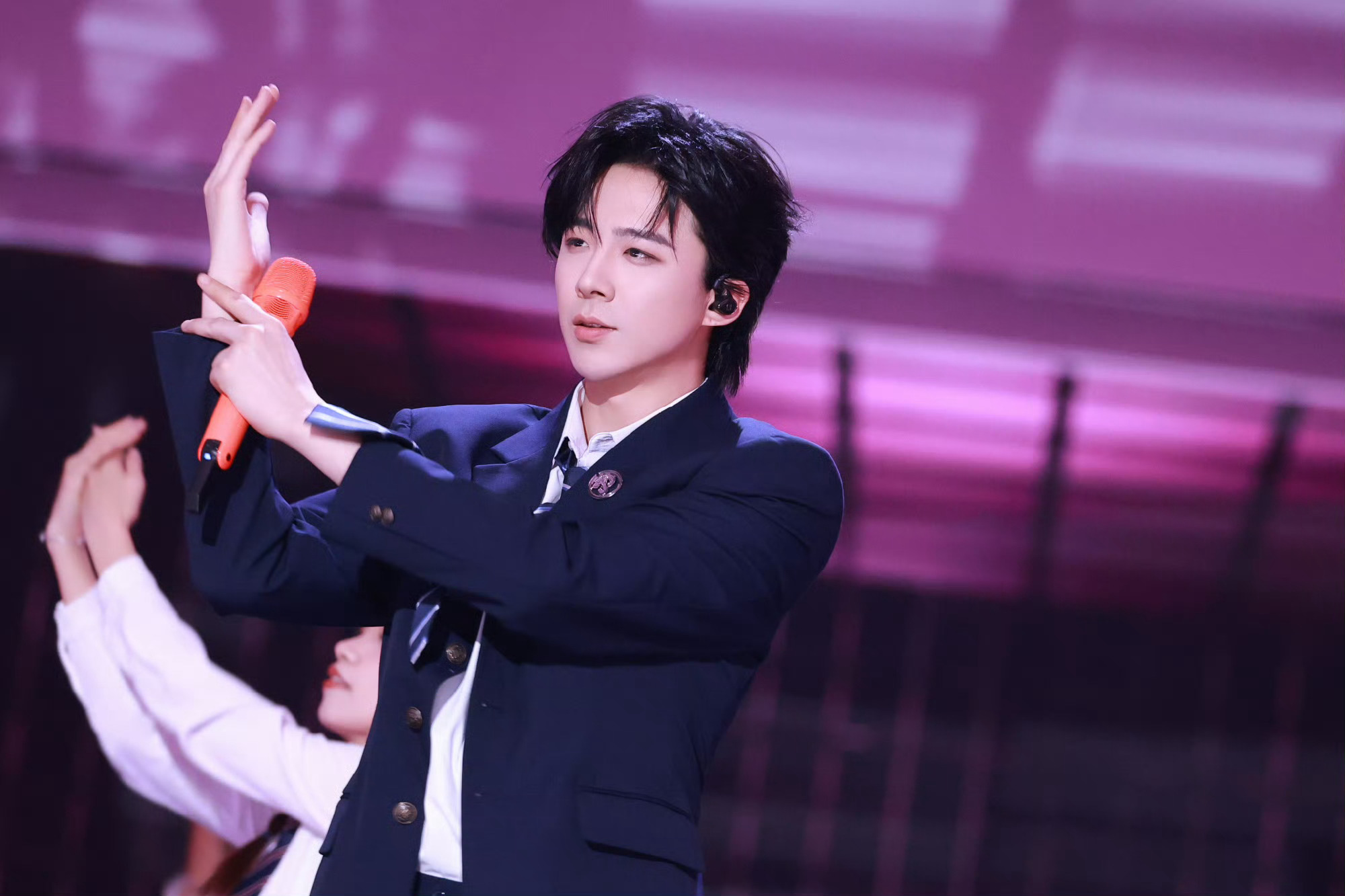 刘宇宁好帅！期待更多作品～大家走过路过不要错过～ ​​​