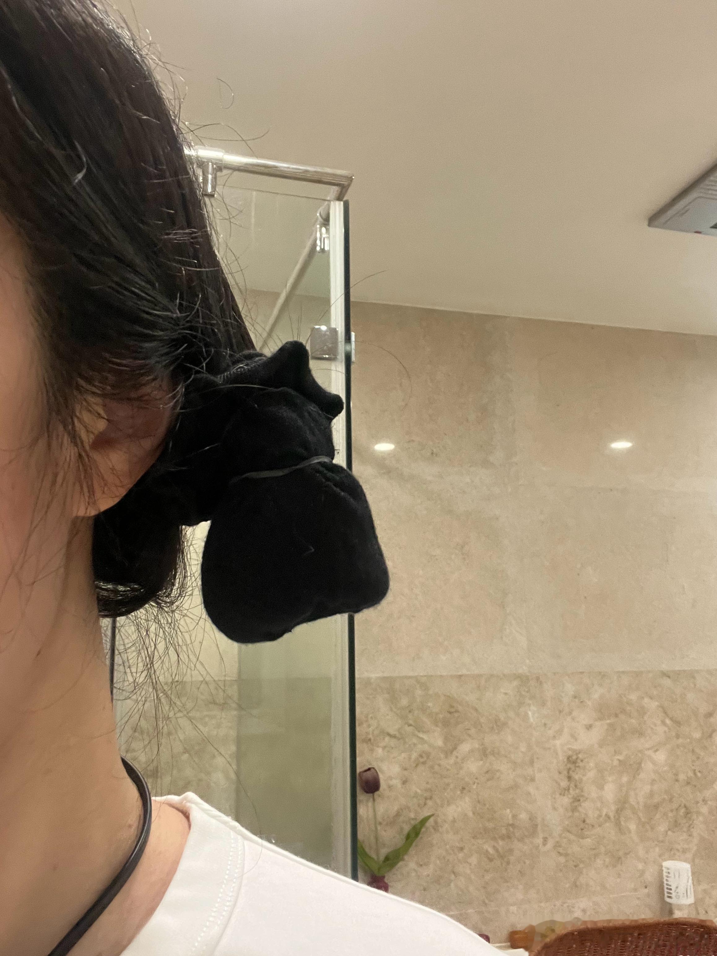 试试用袜子卷头发大法[哈哈] ​​​