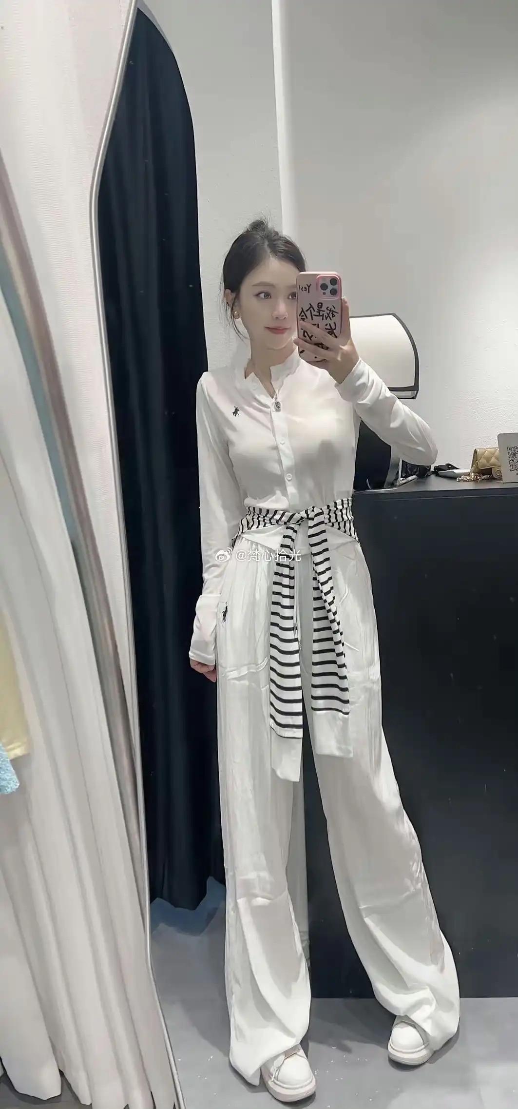 这身行头面试秘书合适吗？