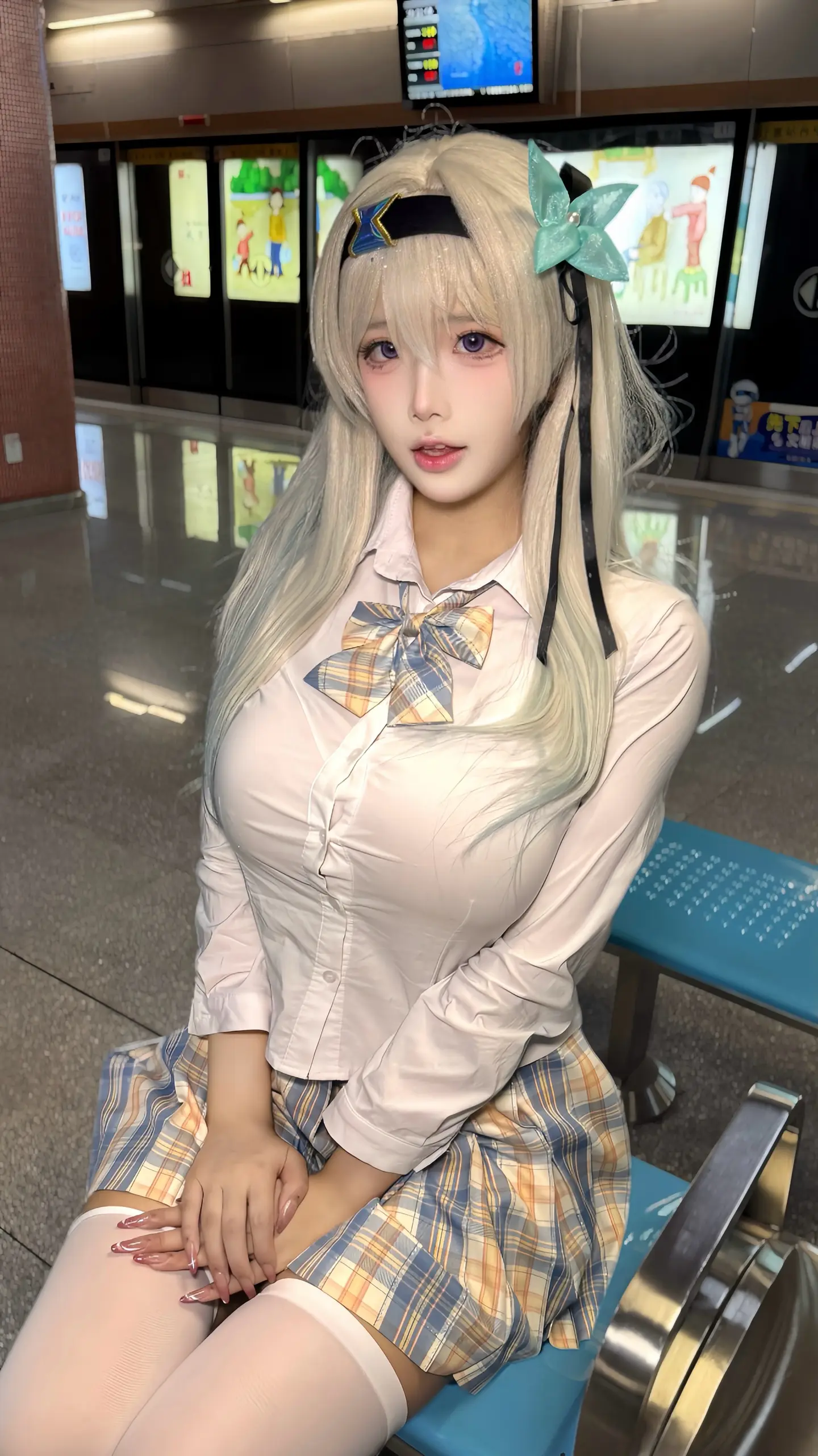 ^_−☆