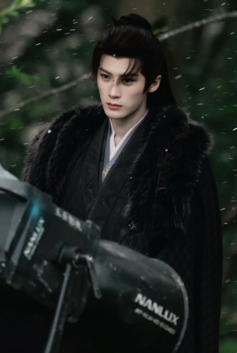 雪下得有点大檀健次谢却山  | 檀健次何不同舟渡