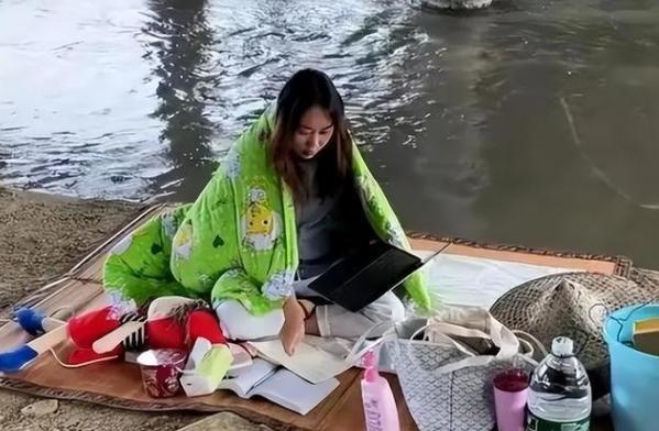 为什么很少在街上看到女流浪汉？

因为没有生活自理能力的她们，犹如行走的肥肉，很