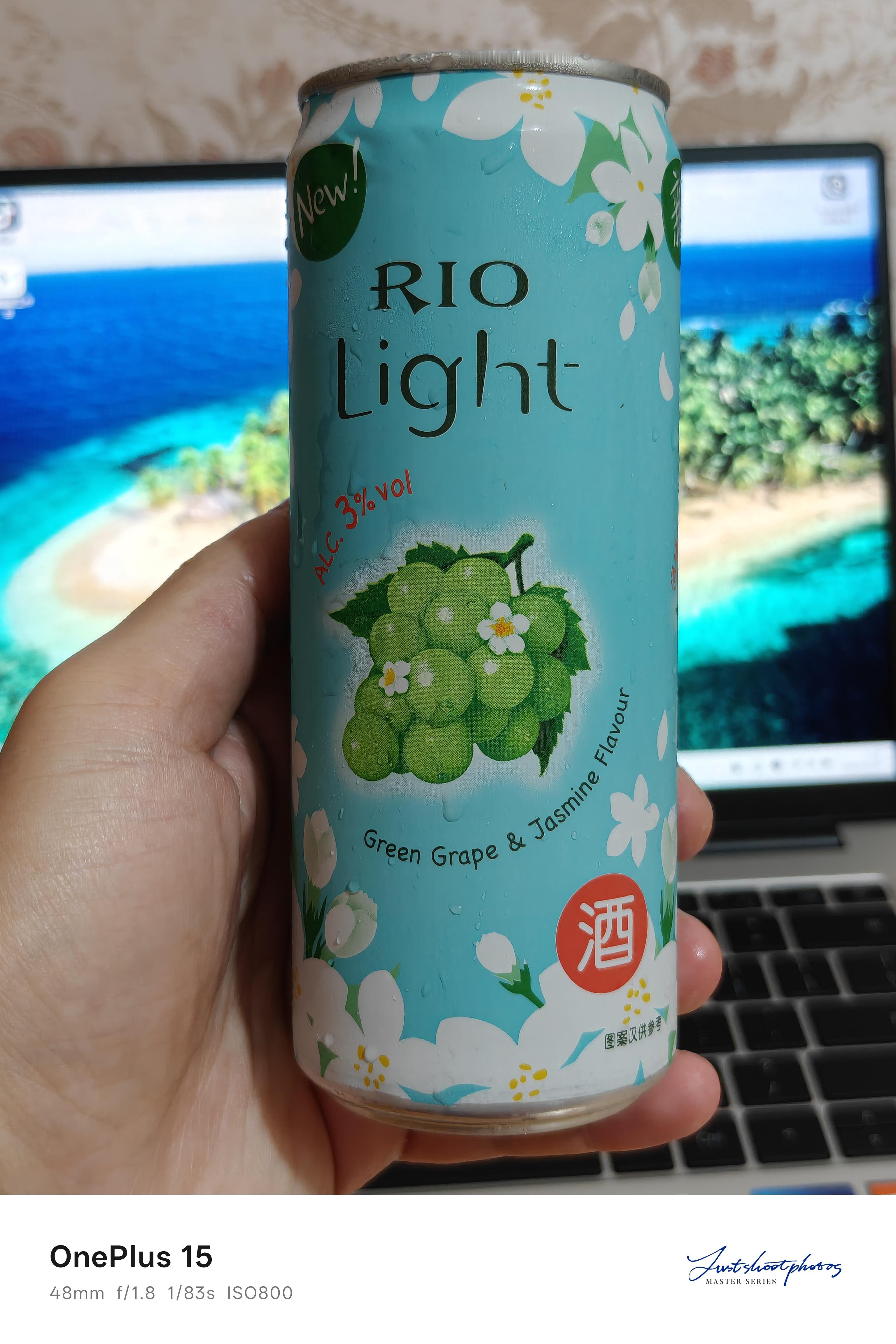 李庚希微醺赛道又多了一人 李庚希在微醺，我也在微醺！你们说子弹兄我会醉吗？ ​​