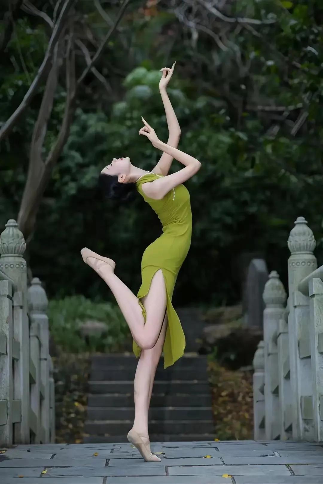 为什么很多企业都喜欢找奥运冠军做代言，而且最好是那种沉默，内向，闷头只喜欢打比赛