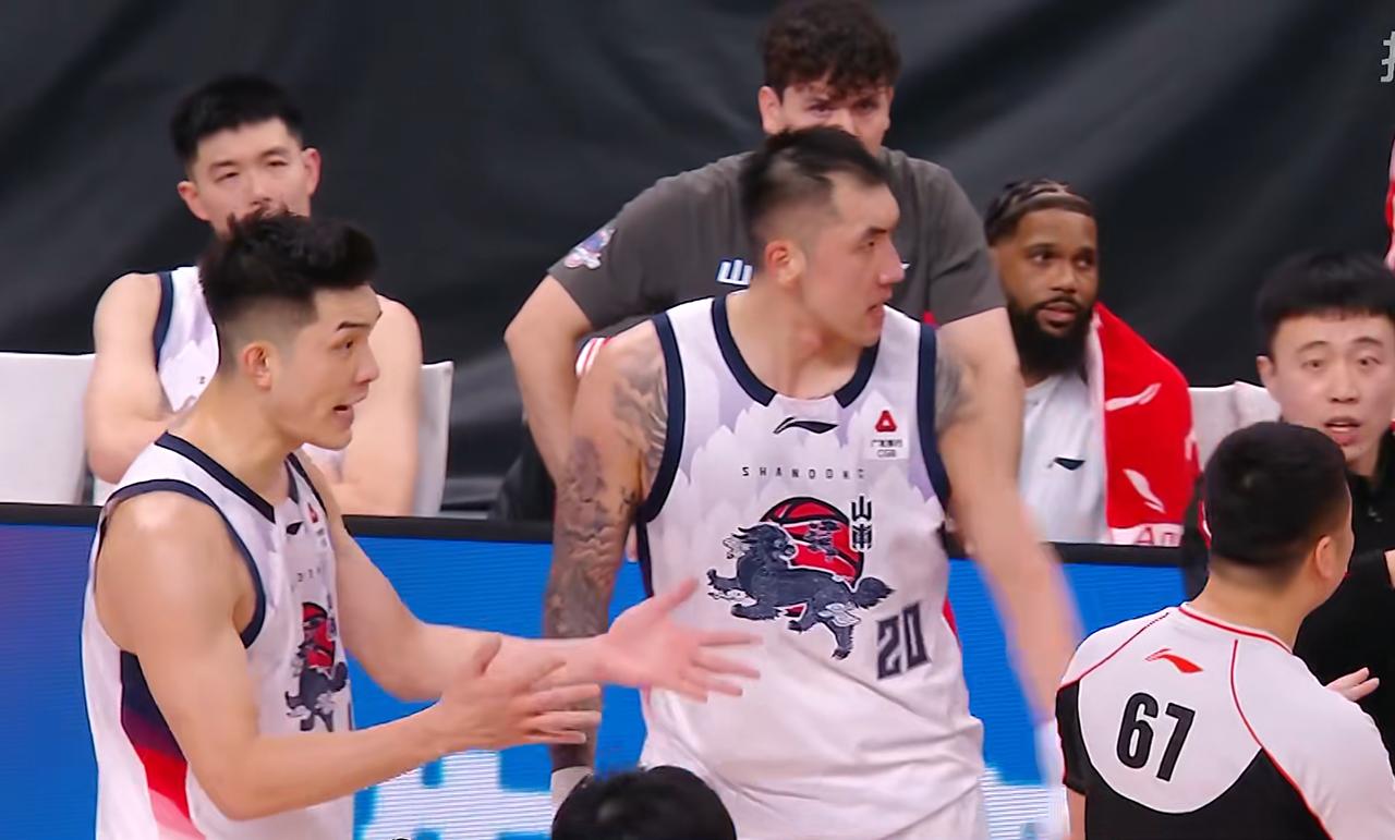 赢北京队2分！山东队3人表现出色，是赢球的关键因素。
CBA常规赛第十二轮， 山