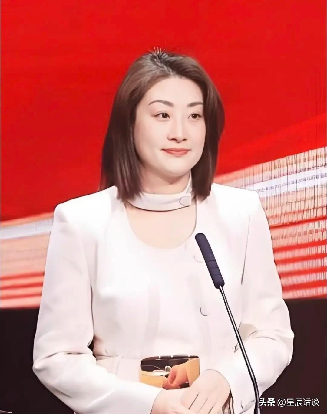 宗馥莉推出果然啵啵饮品，产品包装、生产企业全部剔除娃哈哈标识，合作工厂直接变更工
