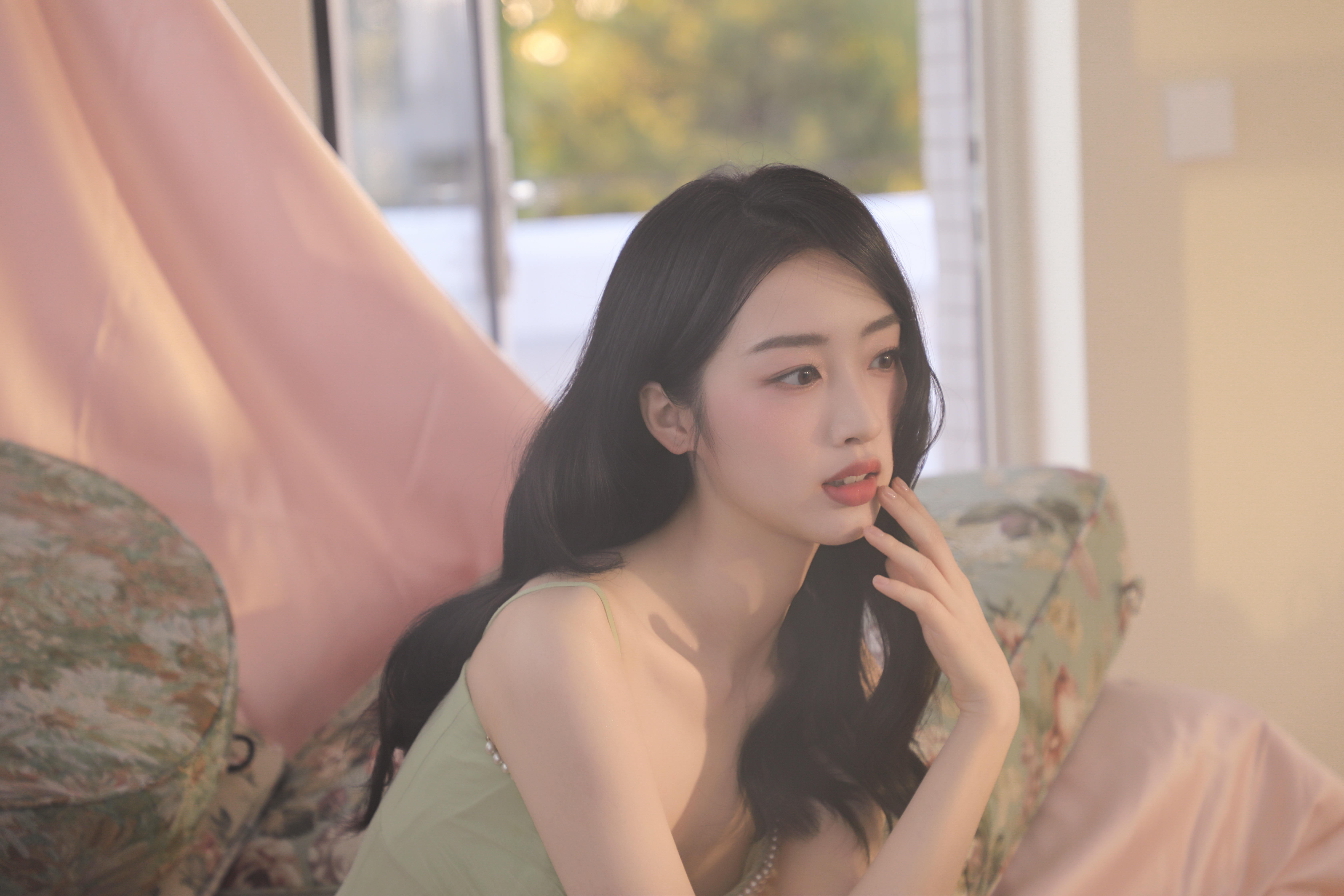 邓恩熙[超话] 在复制粘贴的时代，你是手写的诗[鲜花] ​​​