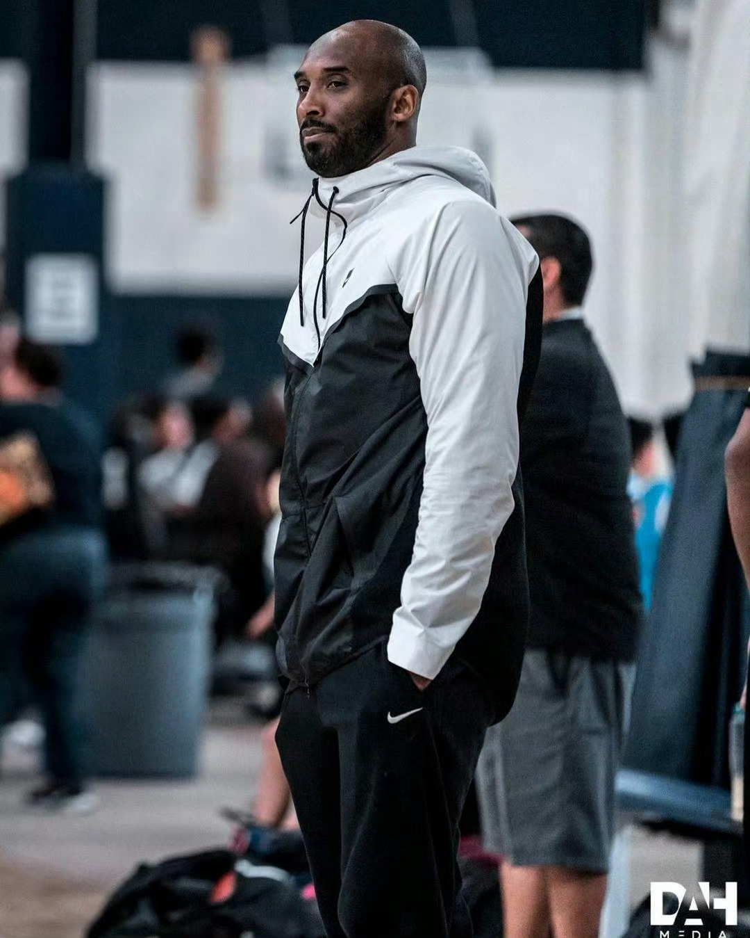 往往看似幸运的命运垂青背后，都有着大量艰辛的努力❤️科比退役的第3514天&科比