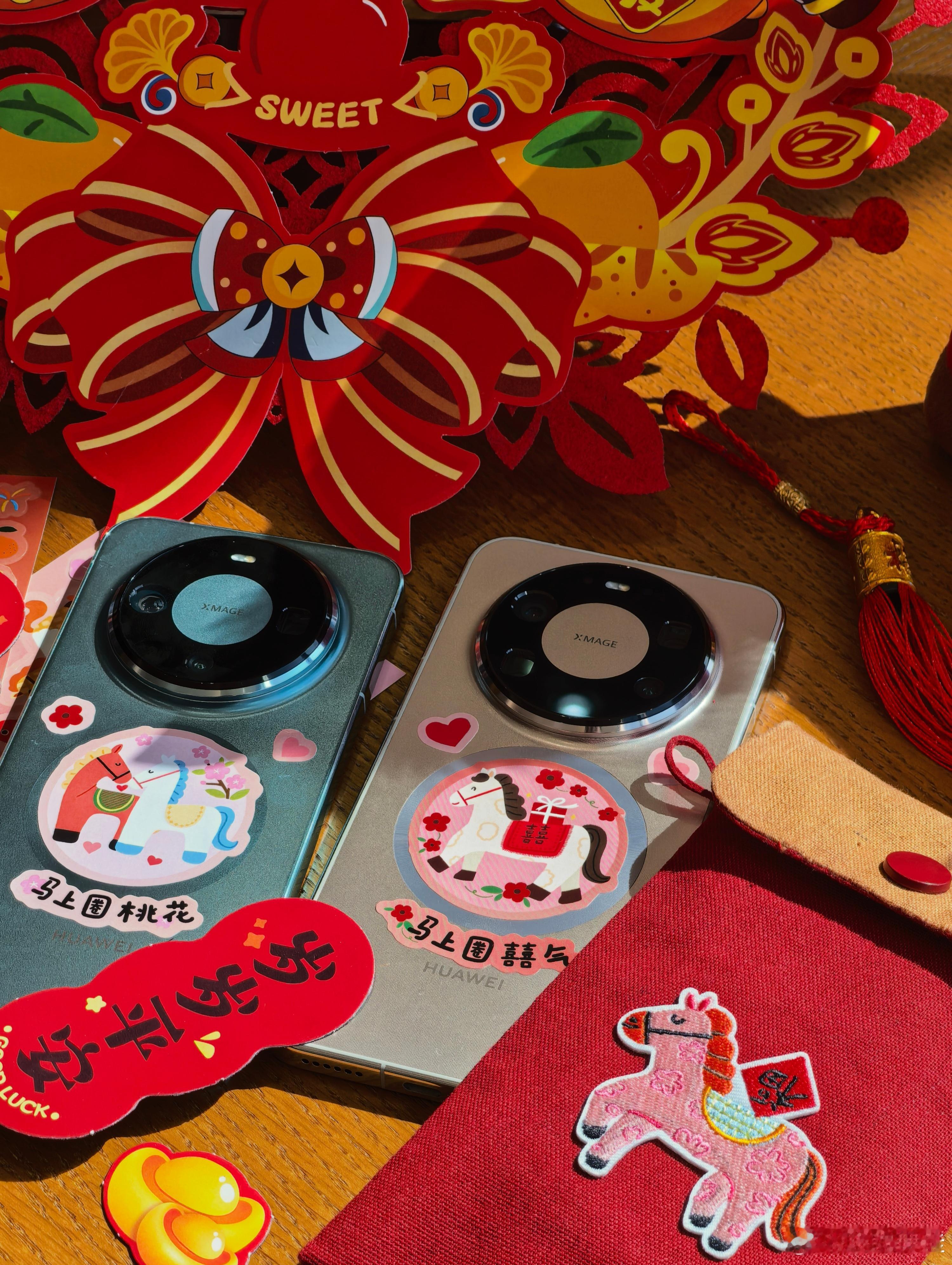 我的Mate太好看了8快过年了，给我的手机也装扮一下，来点年味！红色小马贴纸配上