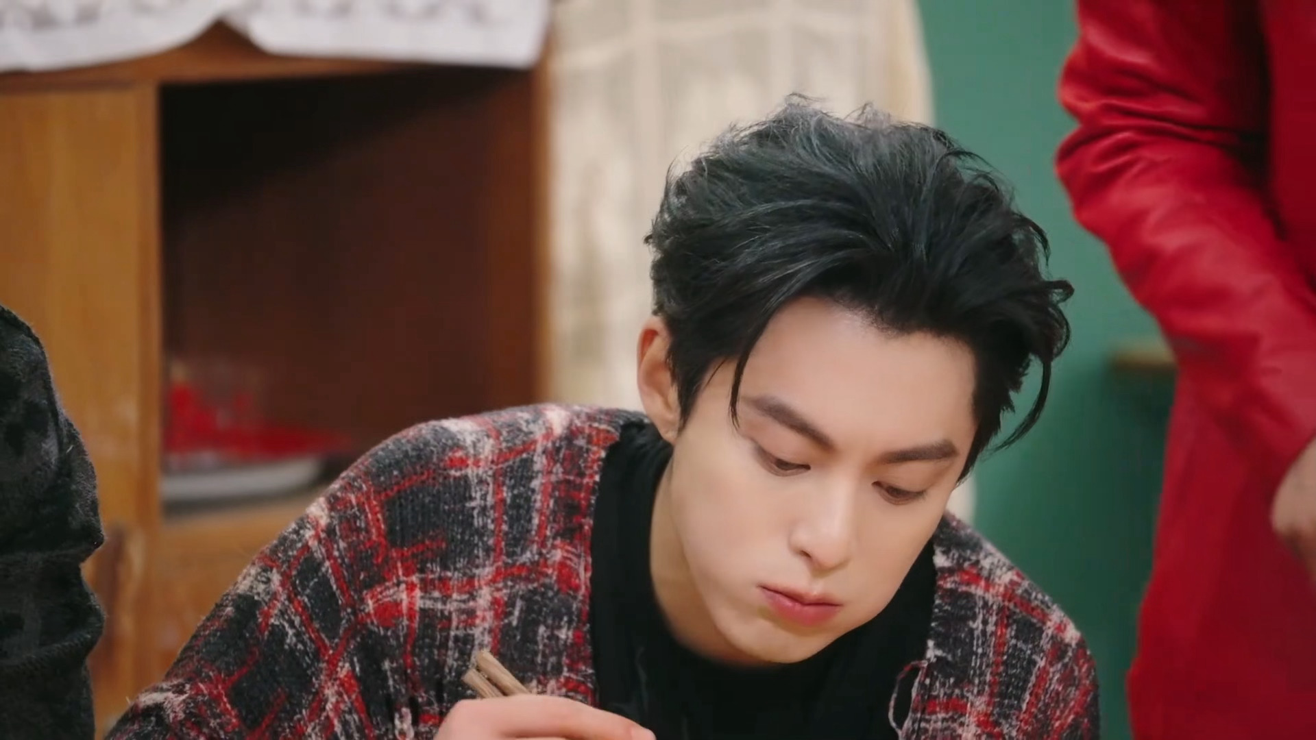 今日坚持跑椭圆机四十分钟第140天✅ 