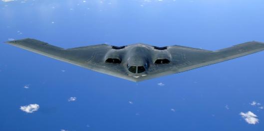 全球六大恐怖武器排行榜，B-2隐形轰炸机竟然只能排在末尾，前三名的毁灭性力量远超