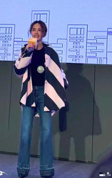 蔡依林现如今怎么变成这个样子了？整个人显得又老又瘦，俨然一副老太太的感觉，目测体