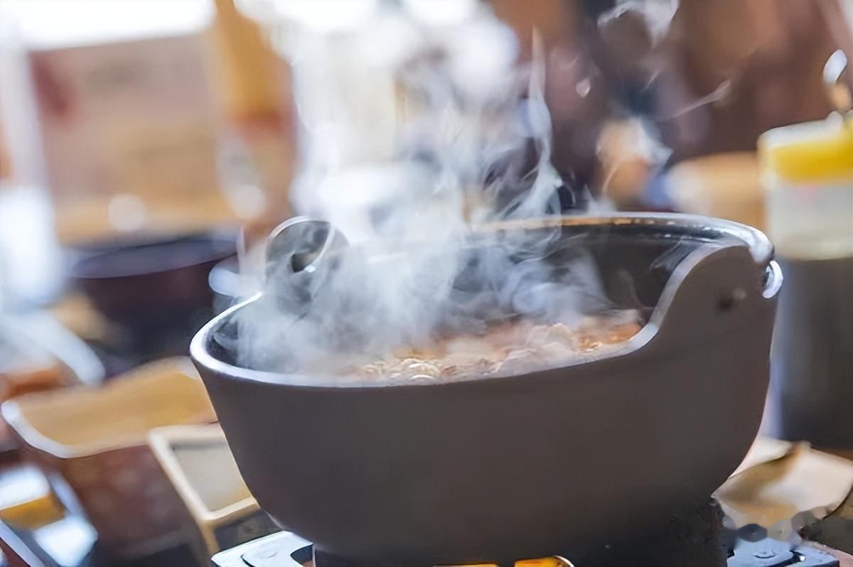 全球一半食管癌在中国！再次提醒：家中4种食物，尽快撤下餐桌
全球一半以上的食管癌