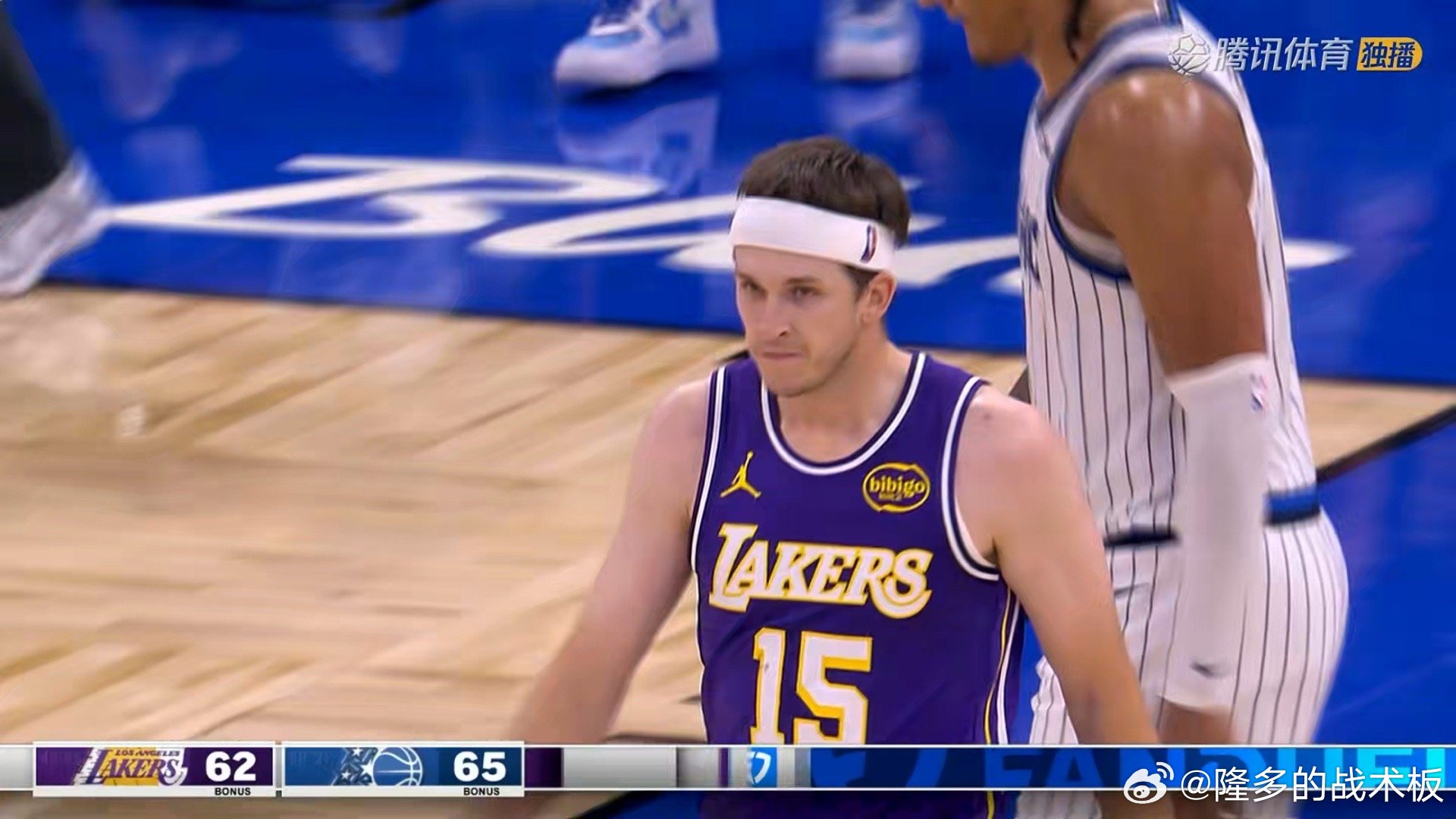 半场湖人62-65落后魔术，如何评价？湖人vs魔术