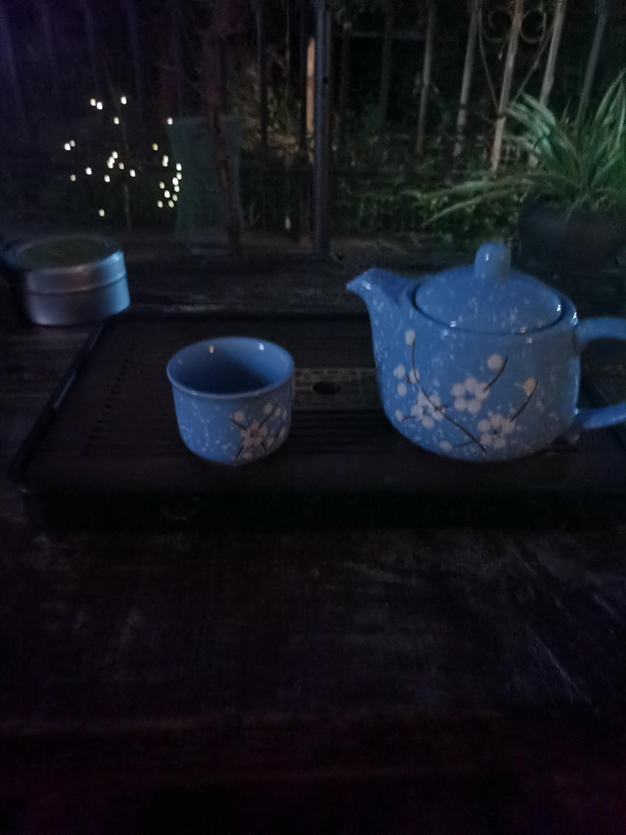 单身狗做久了，会遇到很多好心人，为你的未来担心，一般都会有这句话：你老了怎么办？
