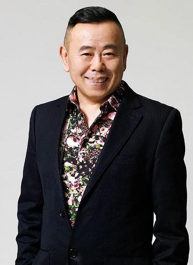 1998年，潘长江看中北京一套紧临长安街的房子，面积足足有266平，进门就是10