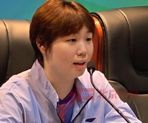 发现了吗？
蒯曼在拿到全锦赛双冠王后，
眼神变得不一样了，

谁也不会想到，
曾