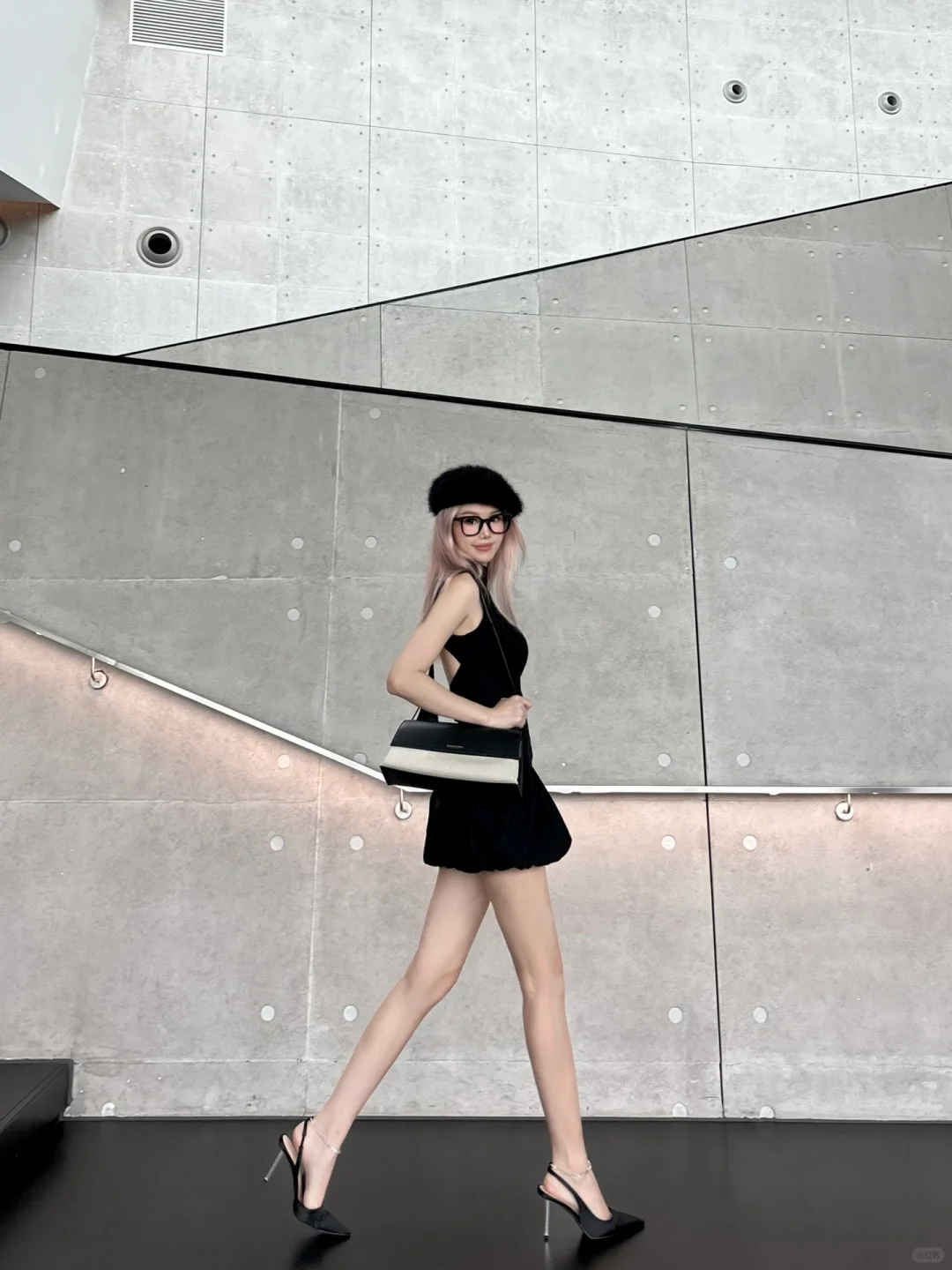 all black 摩登女郎💭