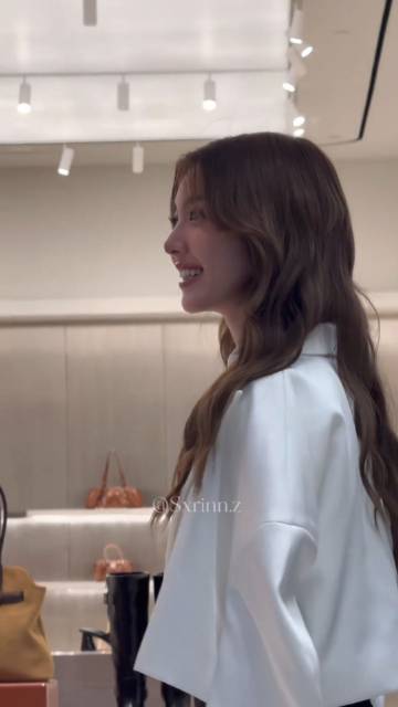 怪不得这么让我喜欢 不看黑丝完全甜妹<span class=