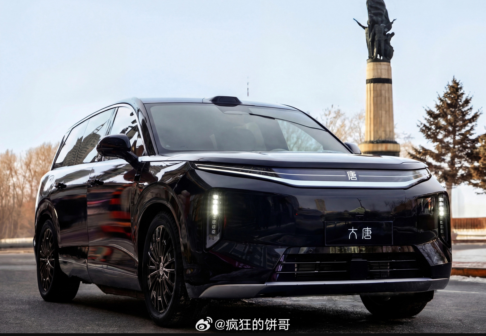 双箭齐发！产品线的中国味越来越浓厚啊，比亚迪的王朝首款D级旗舰SUV霸气的大唐3