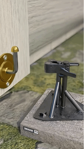 设计这个的人真是个
他这个脑洞简直不是一般的
一般人绝对想不到
全自动化开门锁门