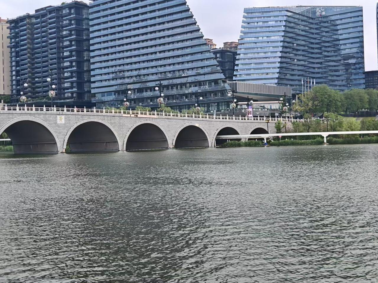 曲江池遗址公园