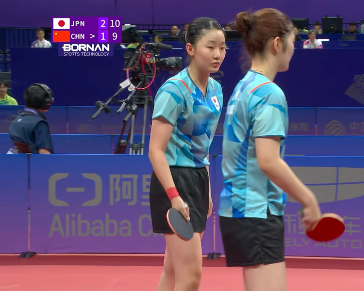 女双孙颖莎王曼昱1比3不敌日本队，国正指导说对面压着我们打[允悲]，对面日本两位